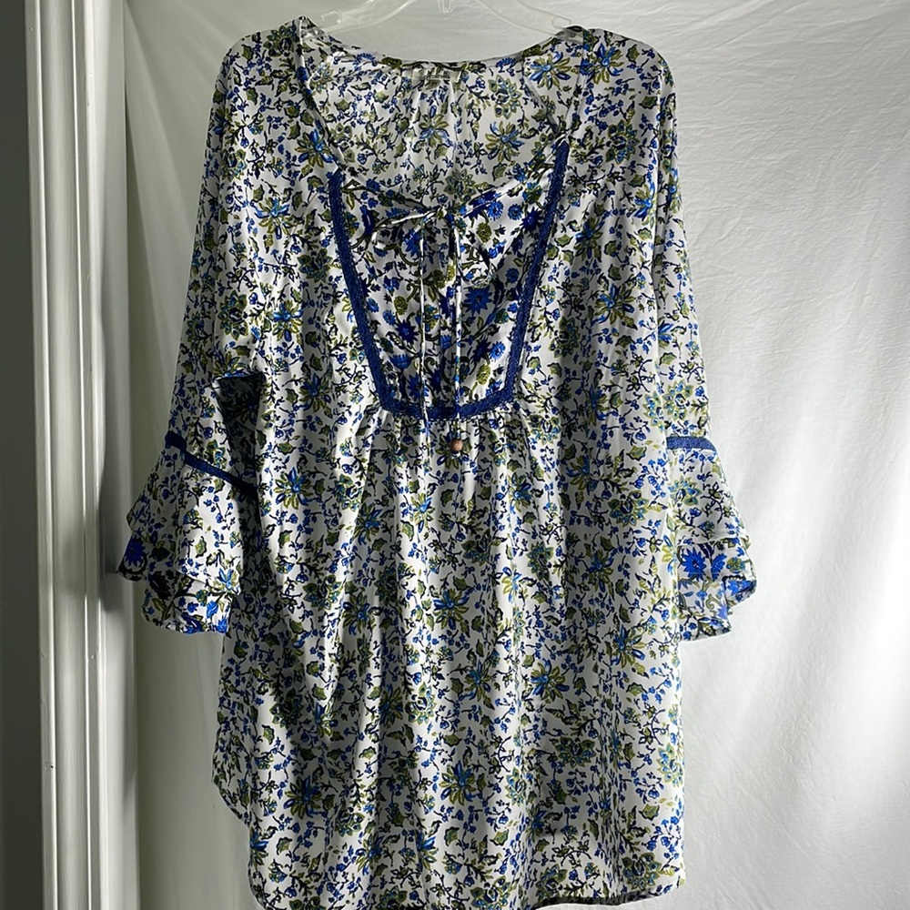 Floral Lace-Up Blouse M.P.H collection 3X